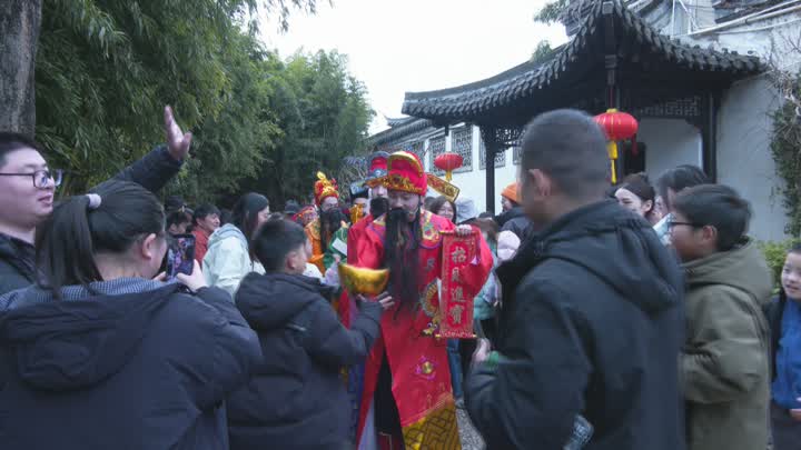 Copy_正月初三：景区迎来客流高峰 提升服务丰富体验(6).jpg