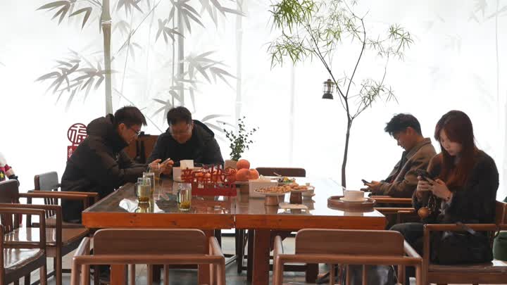 Copy_正月初三：景区迎来客流高峰 提升服务丰富体验(11).jpg