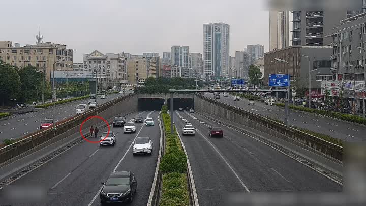 0521老人快速路(1)2.jpg